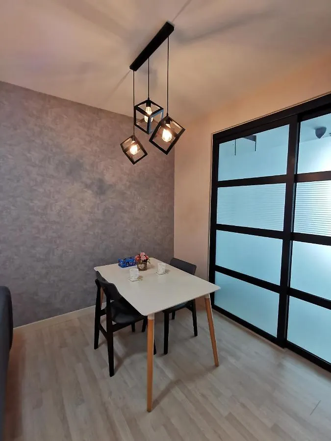 H20 Residence Ara Damansara Petaling Jaya Malesia
